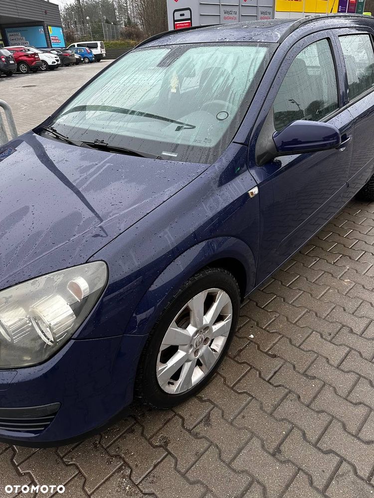 Opel Astra 1.9 CDTI Cosmo - 4