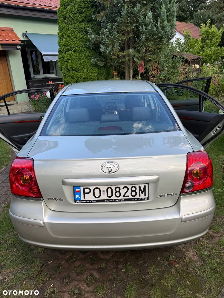 Toyota Avensis 1.8 VVT-i Sol - 9