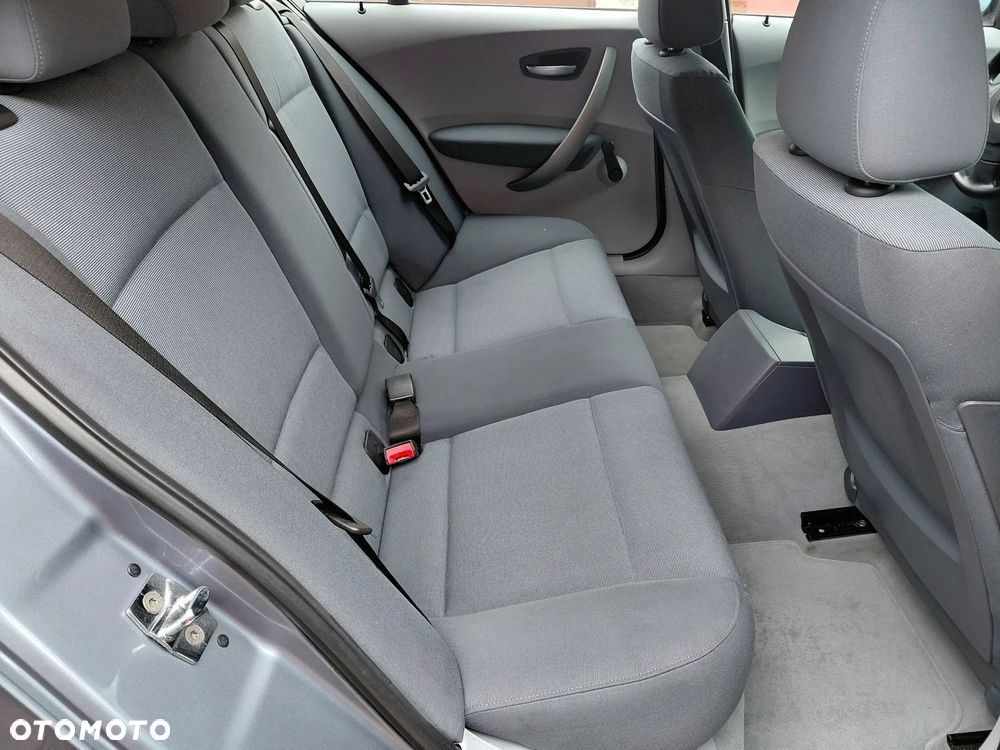 BMW Seria 1 - 16