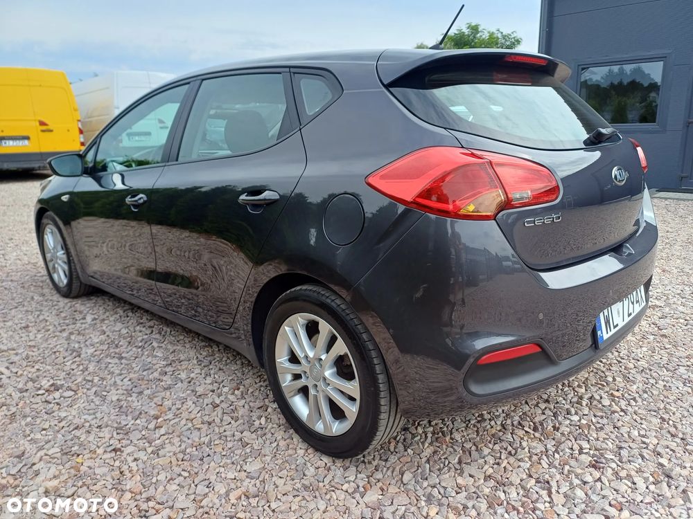 Kia Ceed 1.4 CRDi 90 Spirit - 6