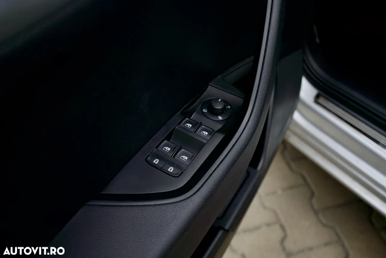Skoda Superb 2.0 TDI DSG Ambition - 11