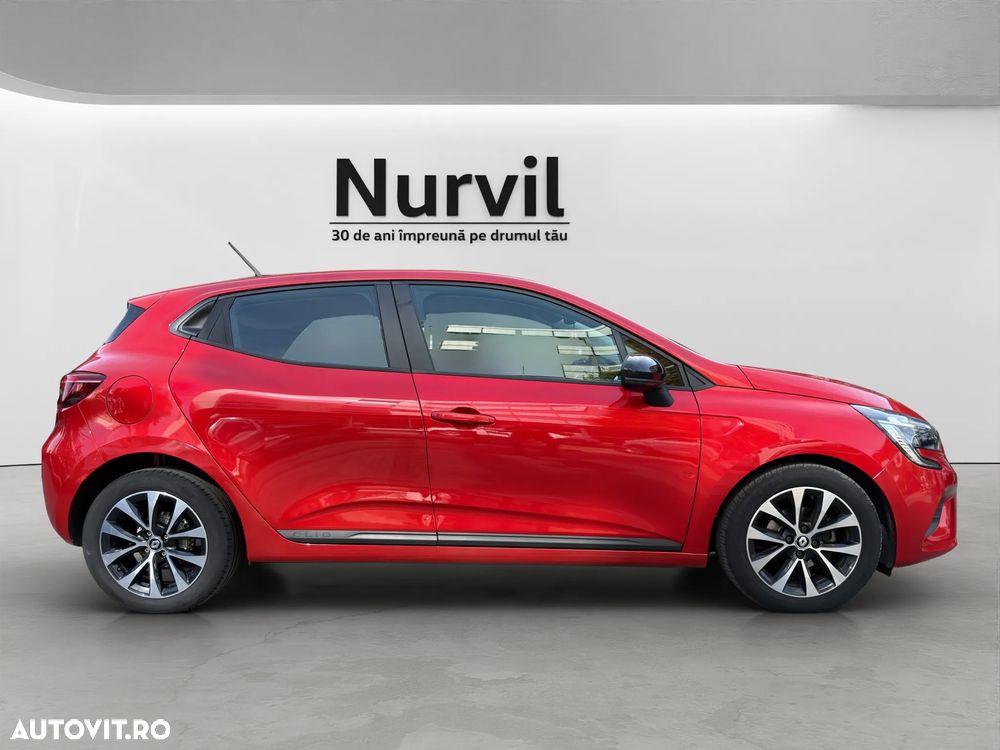 RENAULT Clio 2024 — imagine 5