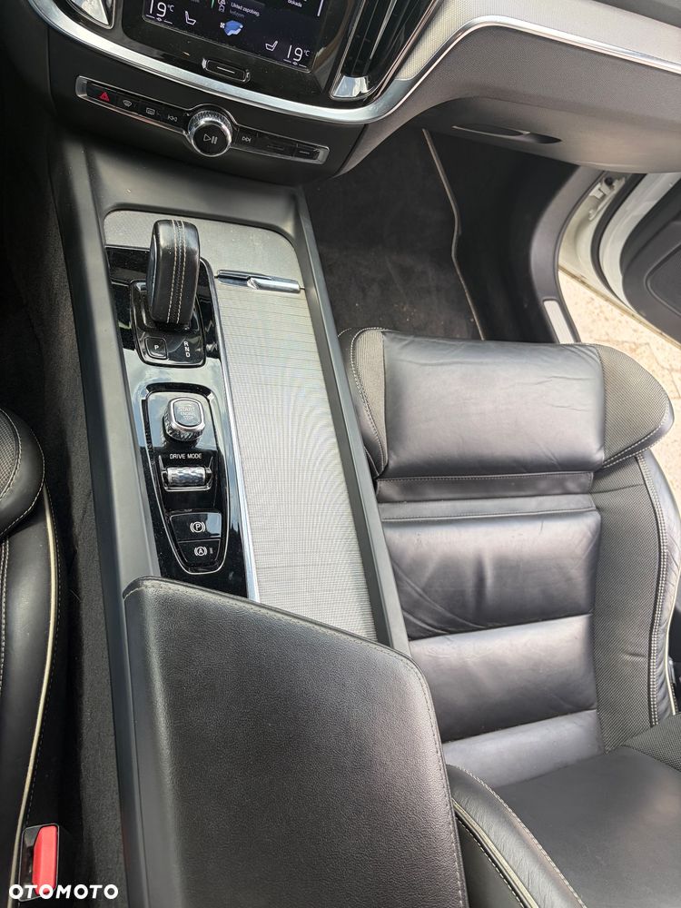 Volvo S60 B4 B R-Design - 20