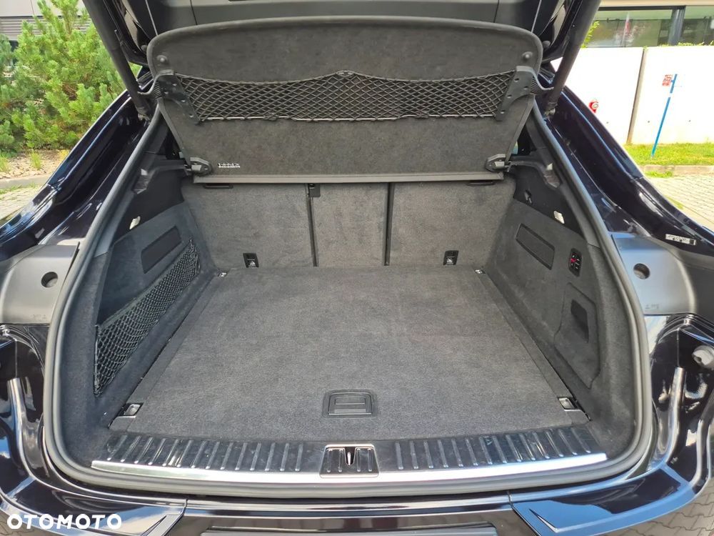 Porsche Cayenne - 15