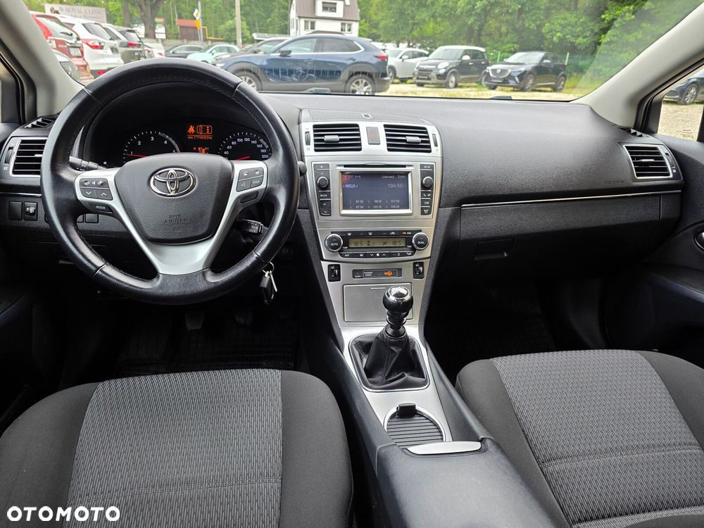 Toyota Avensis - 7