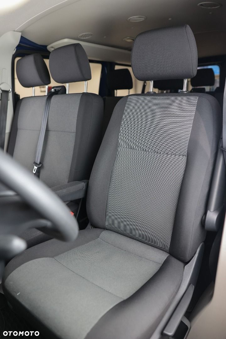 Volkswagen Transporter - 8