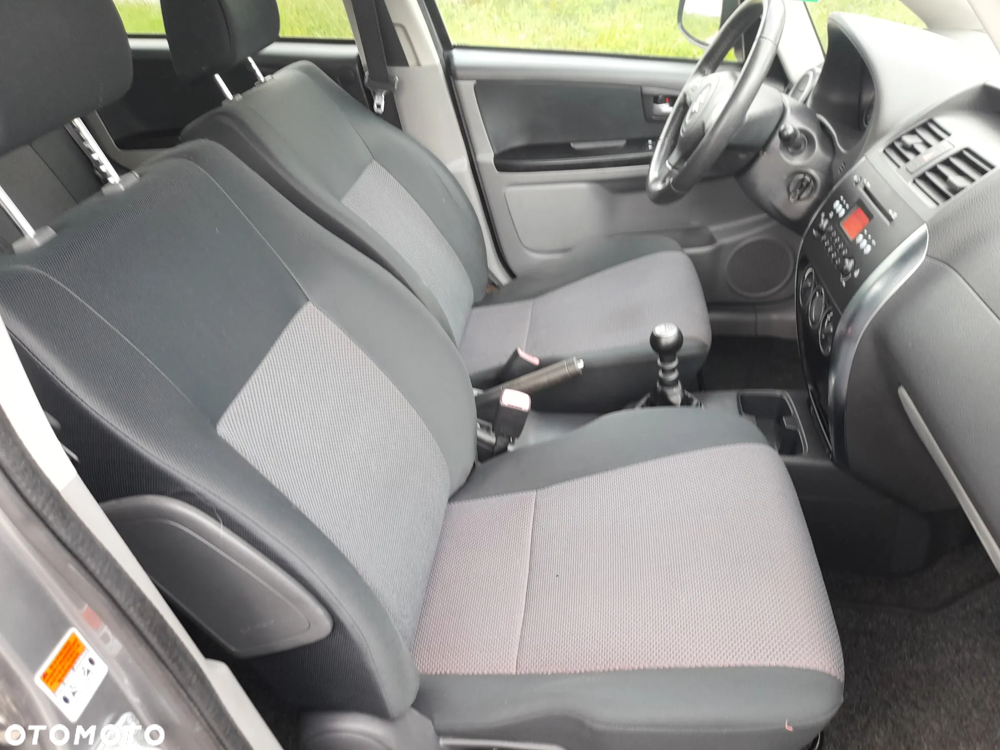 Suzuki SX4 1.9 DDiS DPF 4x4 Comfort - 6