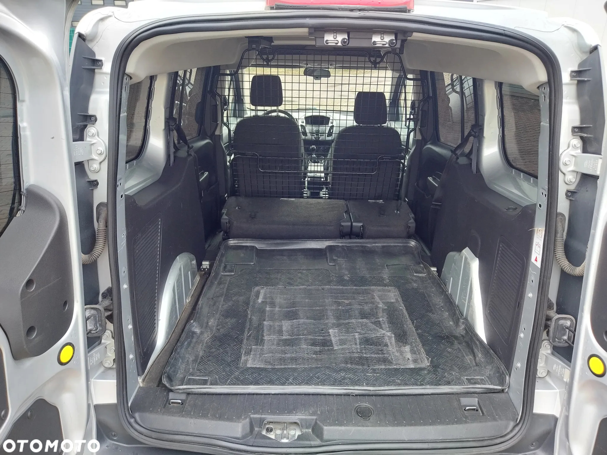 Ford Transit Connect - 17