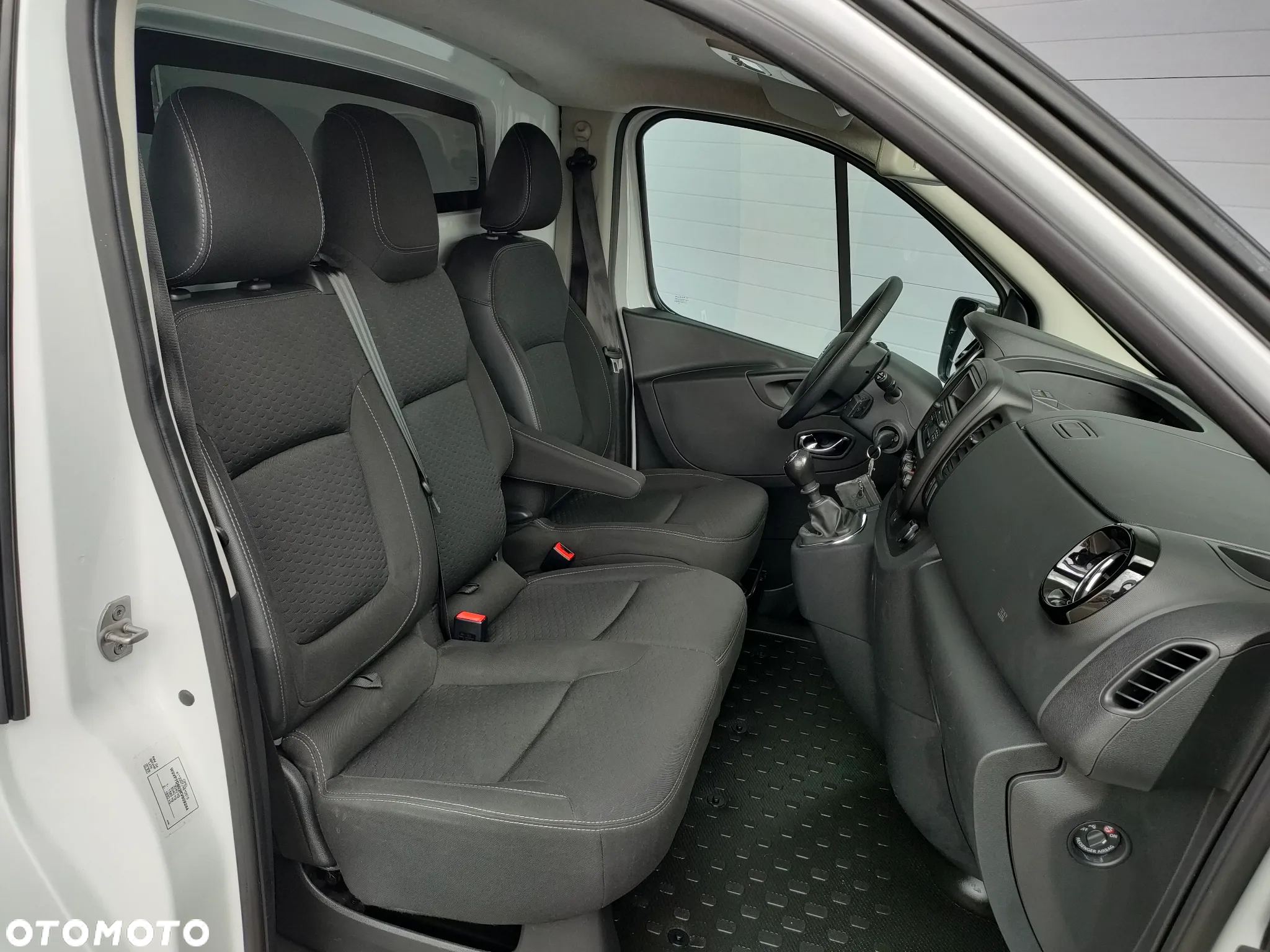 Opel Vivaro - 21