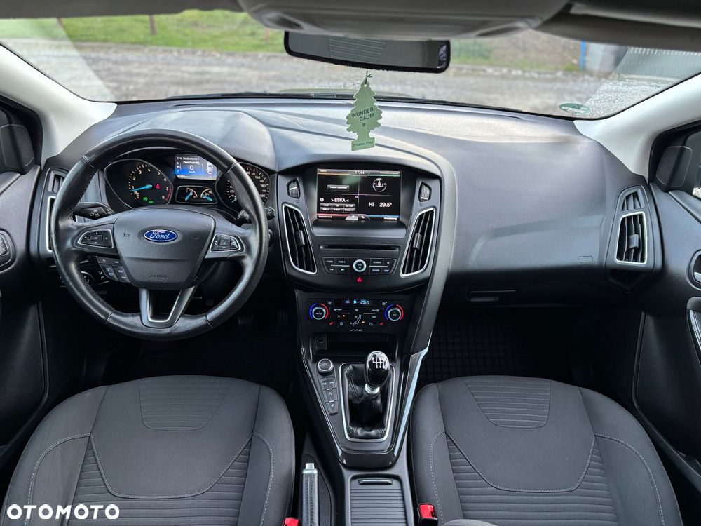 Ford Focus - 13