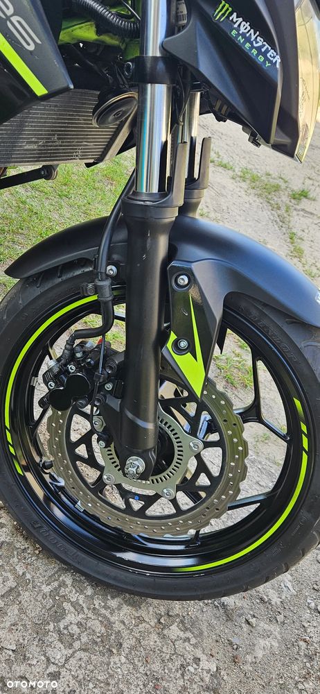 Kawasaki Z - 8