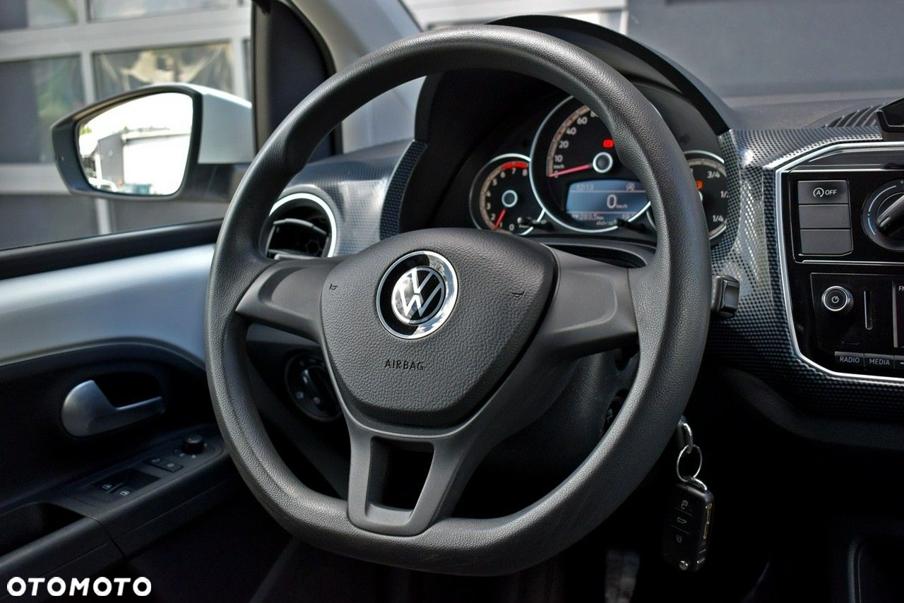 Volkswagen up! 1.0 move - 18