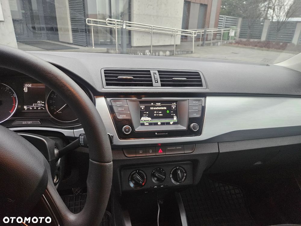 Skoda Fabia 1.0 Ambition - 10
