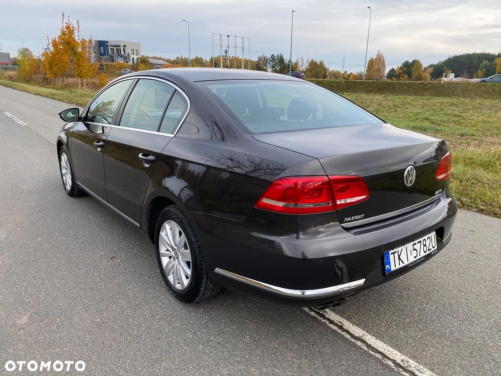 Volkswagen Passat - 7