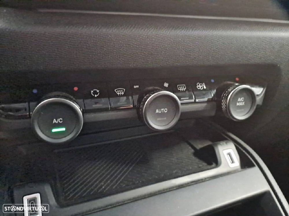 Citroën C4 X 1.2 Hybrid Plus e-DSC6 - 22