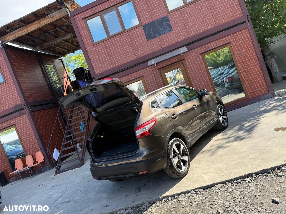 Nissan Qashqai 1.6 DCI TEKNA+ - 34