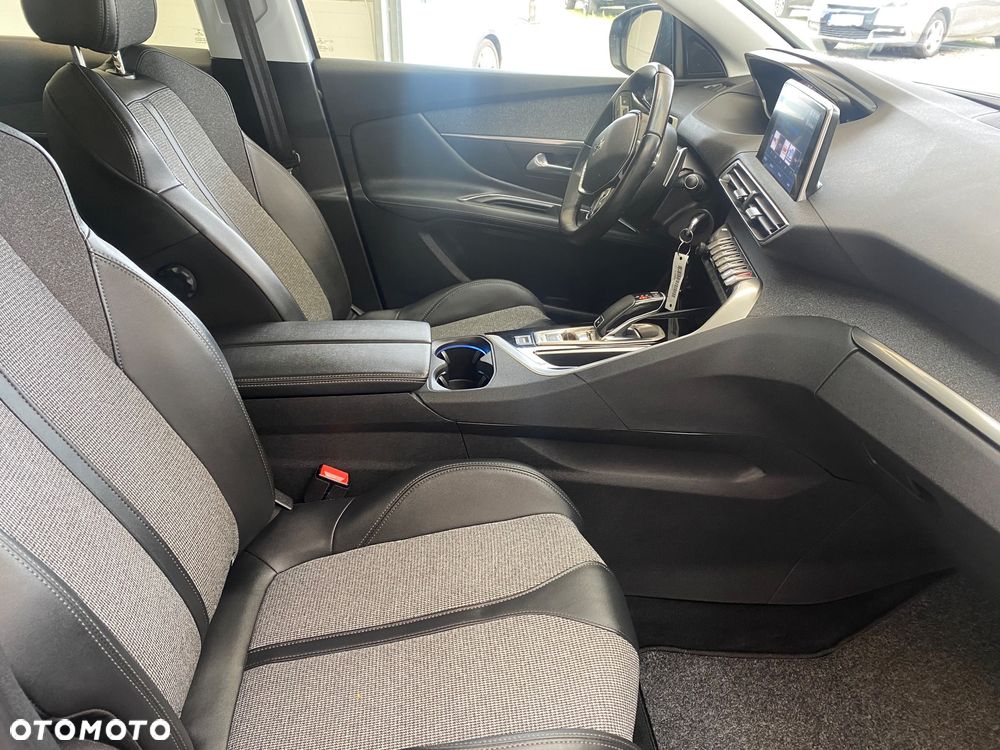 Peugeot 3008 BlueHDi 180 Stop & Start EAT8 Allure - 24
