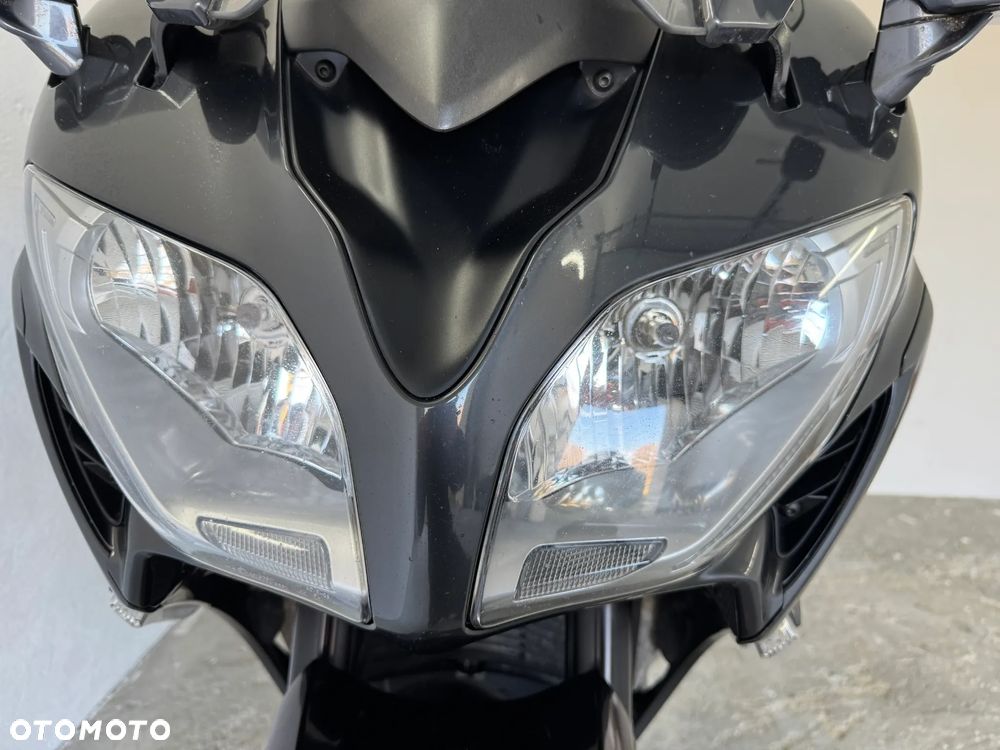 Yamaha FJR - 26