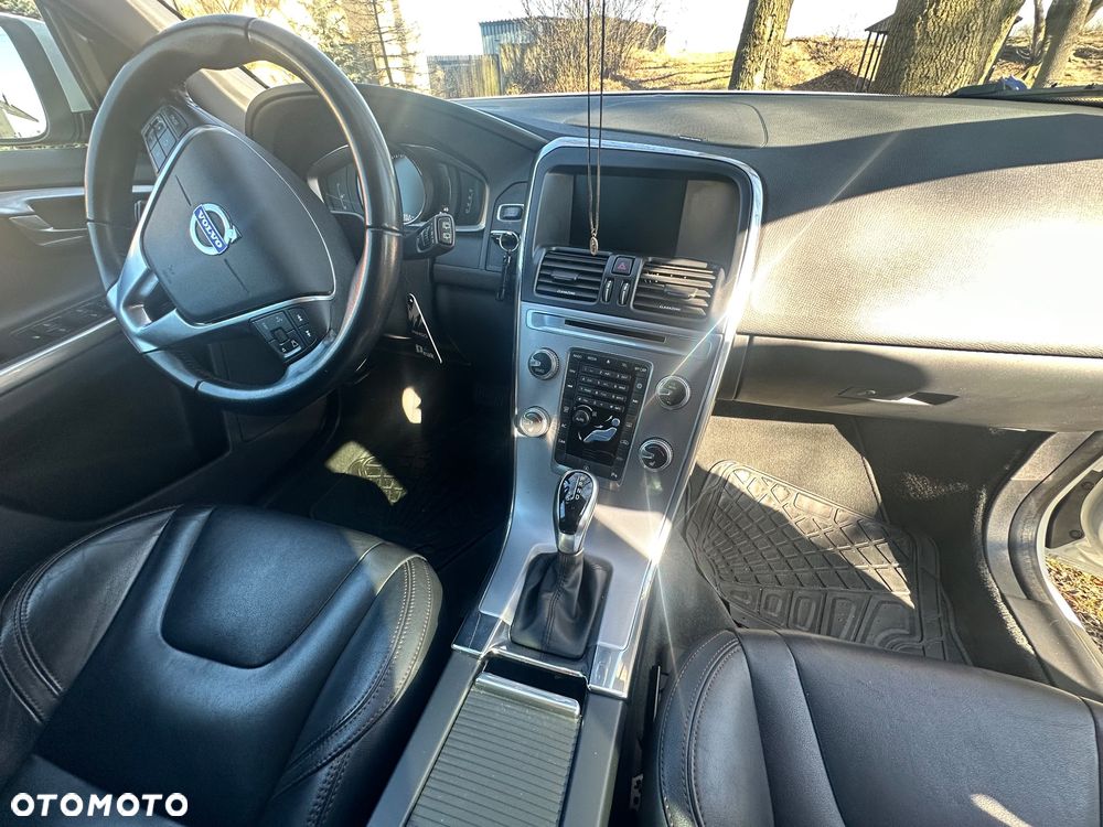 Volvo XC 60 D4 Geartronic Summum - 24