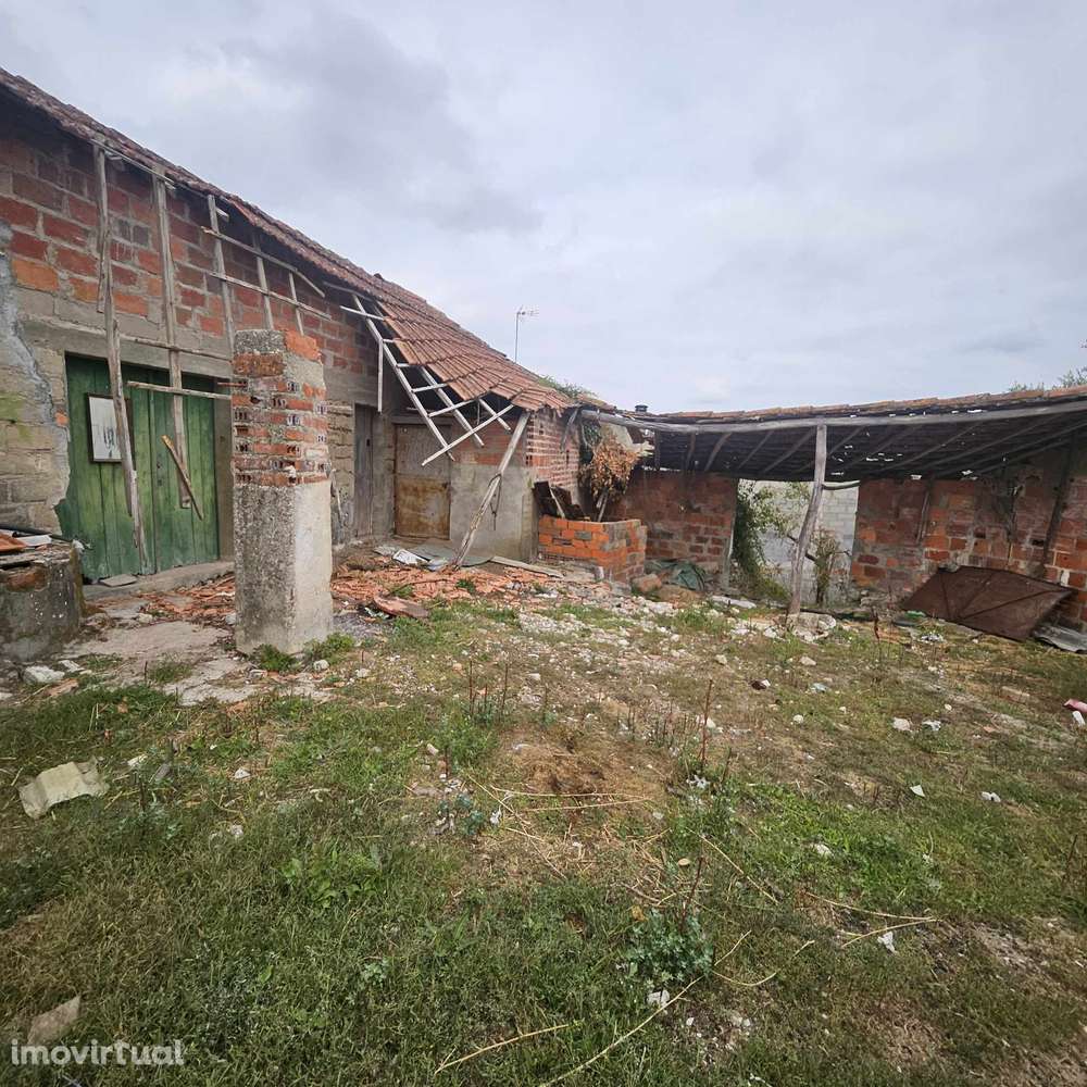 Propriedade com duas Ruínas - T3053/24 - Grande imagem: 5/15