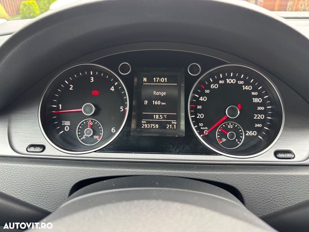 Volkswagen Passat 2.0 TDI BlueMotion Technology DPF Comfortline - 18