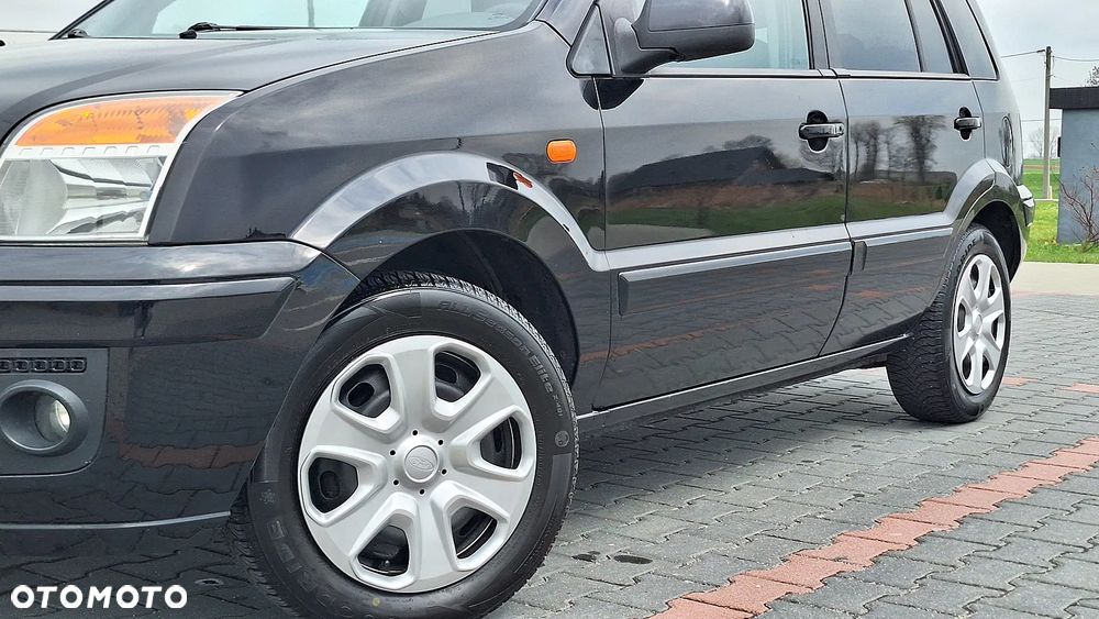 Ford Fusion - 22