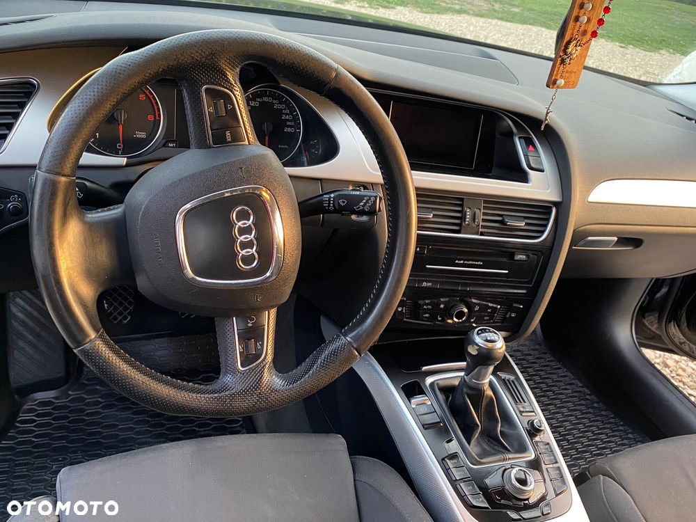 Audi A4 Avant 2.0 TDI - 4