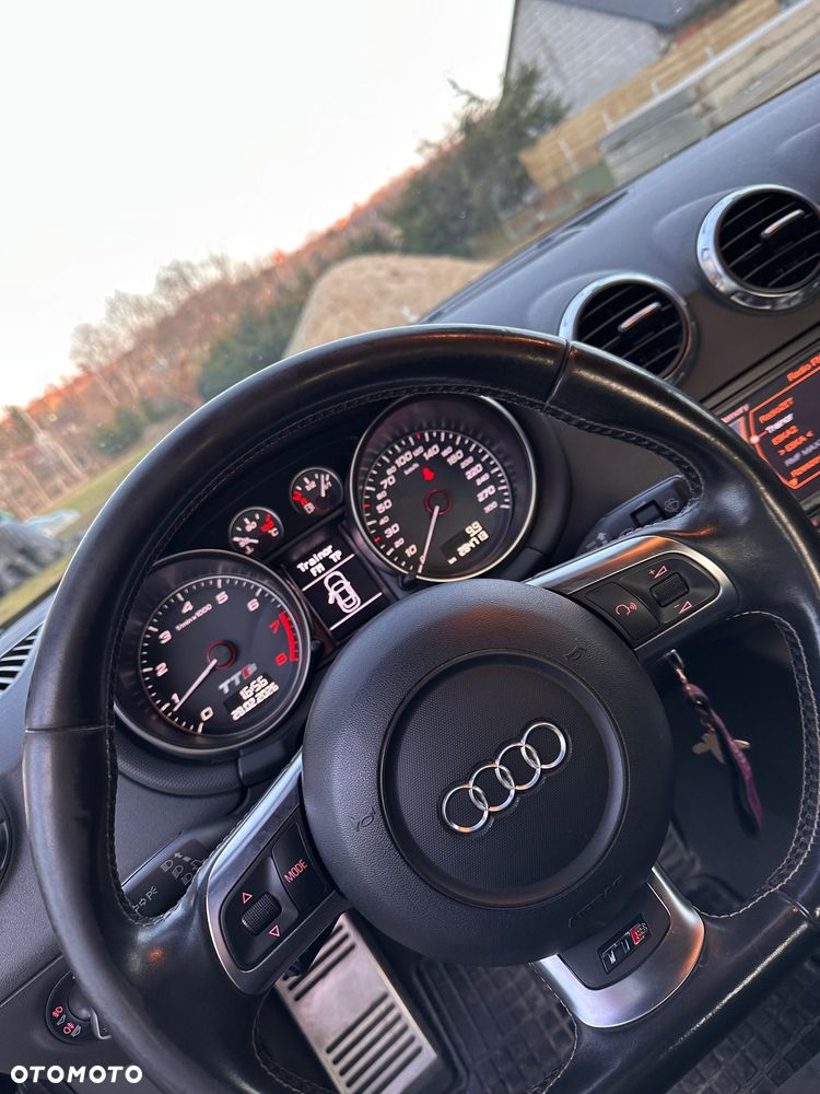 Audi TT S Coupé - 4