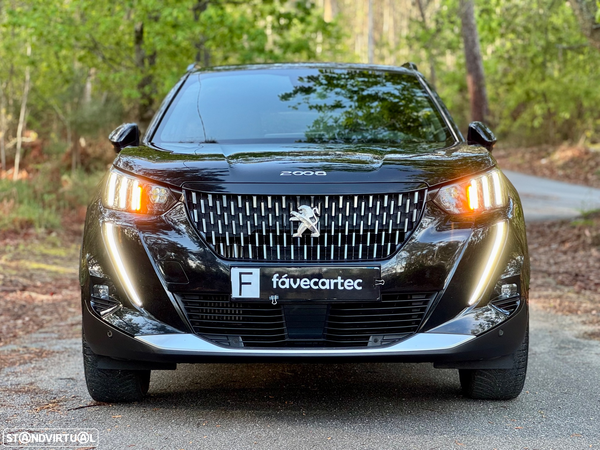Peugeot 2008 1.2 PureTech GT - 26