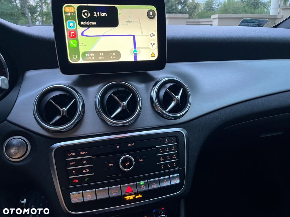 Mercedes-Benz GLA 220 4-Matic AMG Line - 27