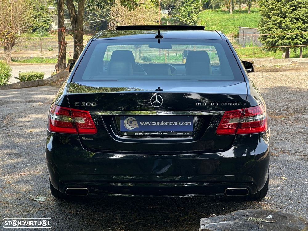 Mercedes-Benz E 300 BLUETEC Hybrid Avantgarde - 17
