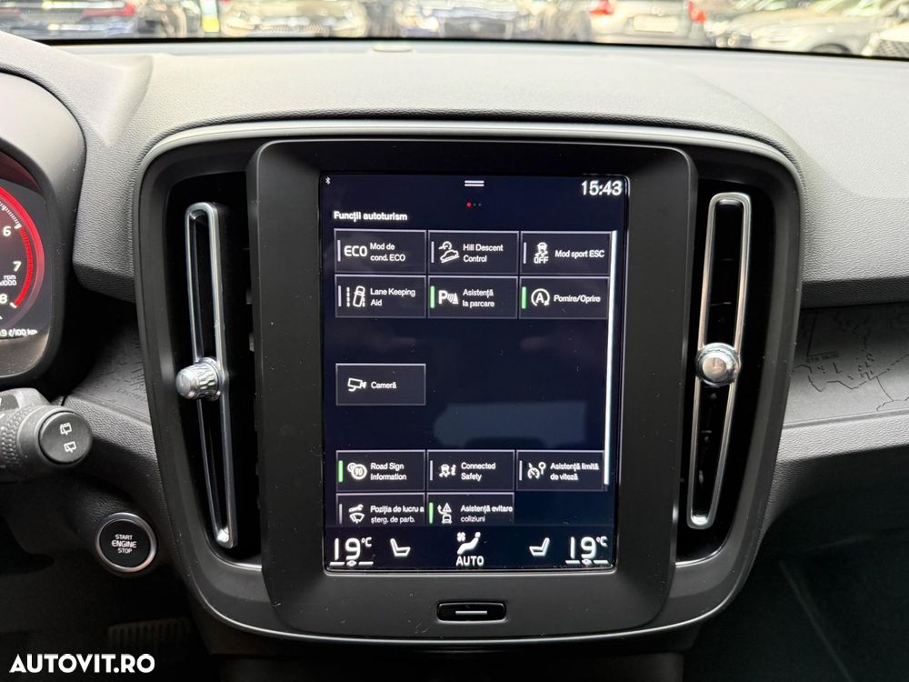 Volvo XC 40 T2 AT8 Momentum - 19