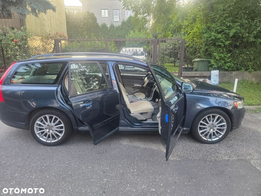 Volvo V50 - 23
