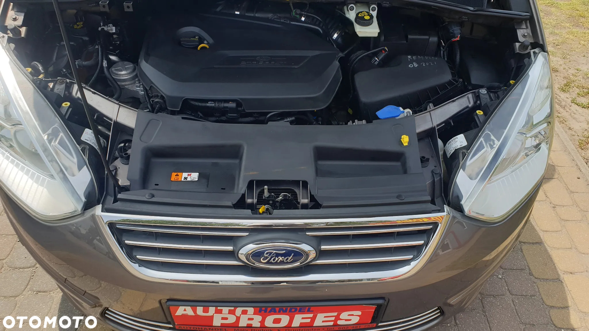 Ford Galaxy 1.6 EcoBoost Titanium - 19