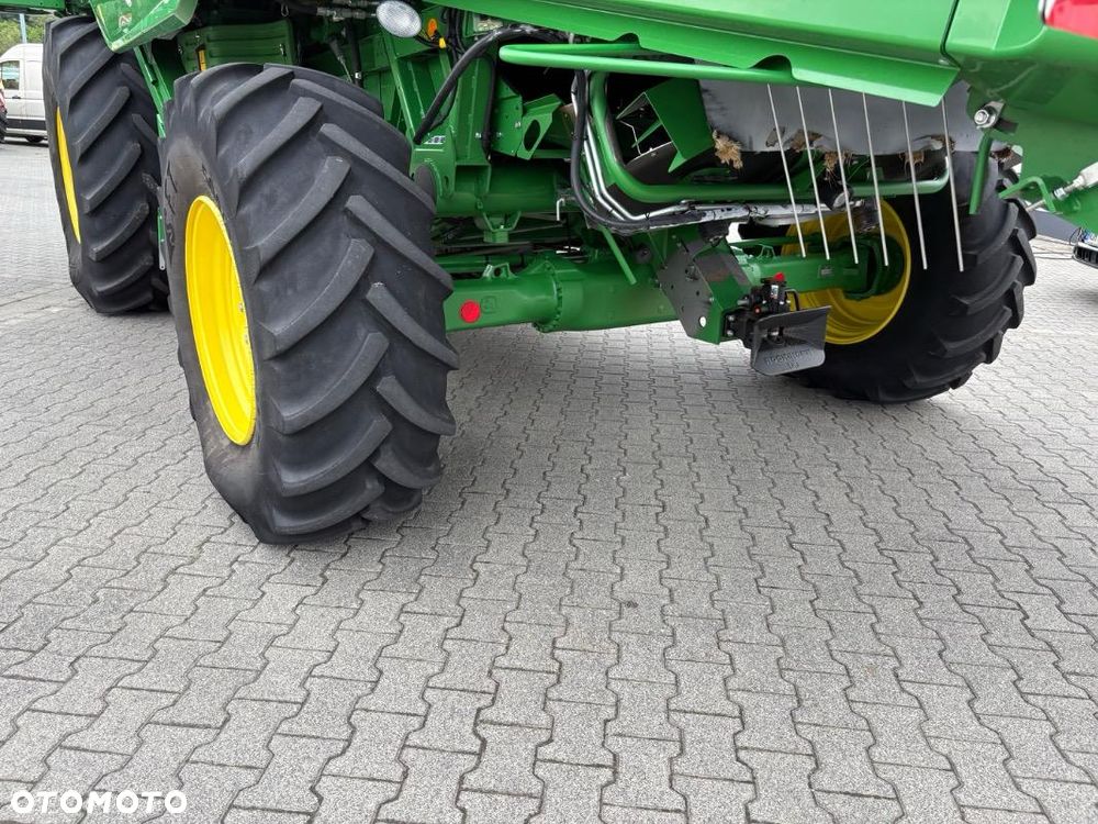 John Deere T670 - 4