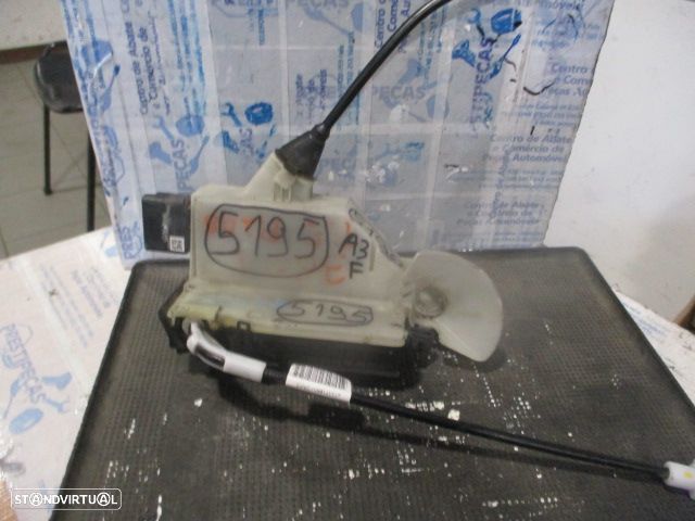 Fecho 9812500880 PEUGEOT 208 2015 1.6HDI 92CV 5P BRANCO FESQ 6 PINOS PEUGEOT 208 2018 1.2I 83CV 5P VERMELHO FESQ - 1