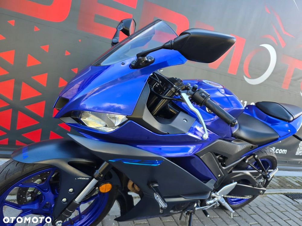 Yamaha R3 - 13
