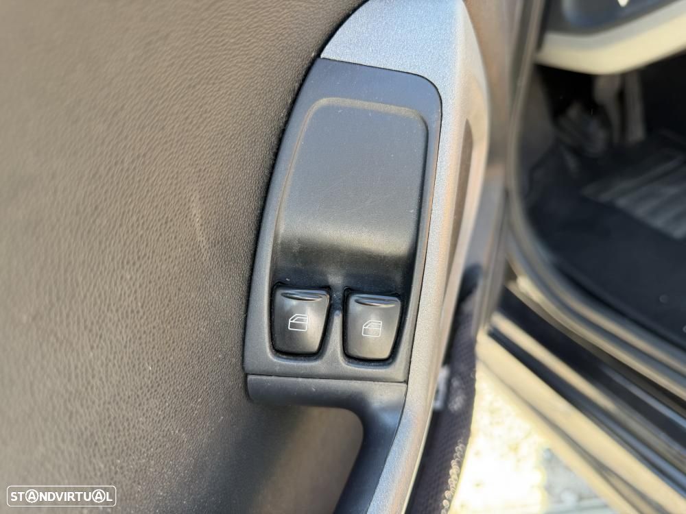 Smart ForTwo Coupé 1.0 mhd Pure 61 - 12