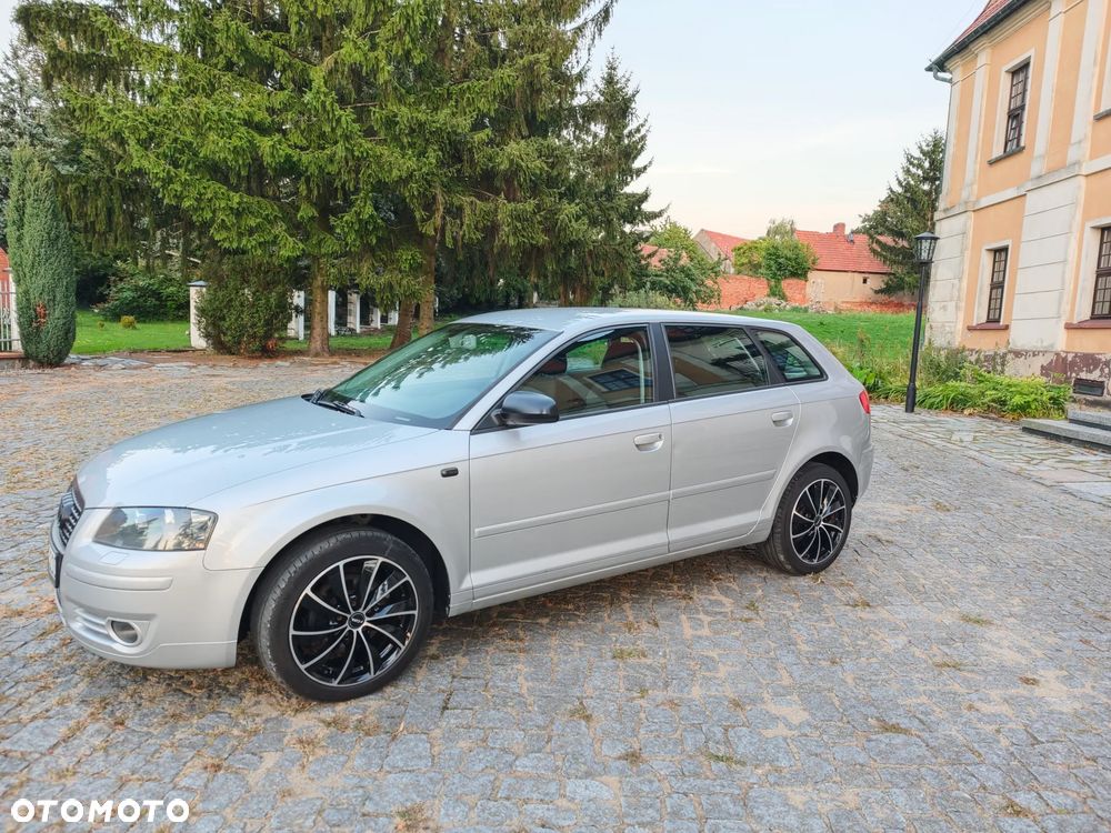 Audi A3 Sportback 1.4 TFSI Attraction - 8