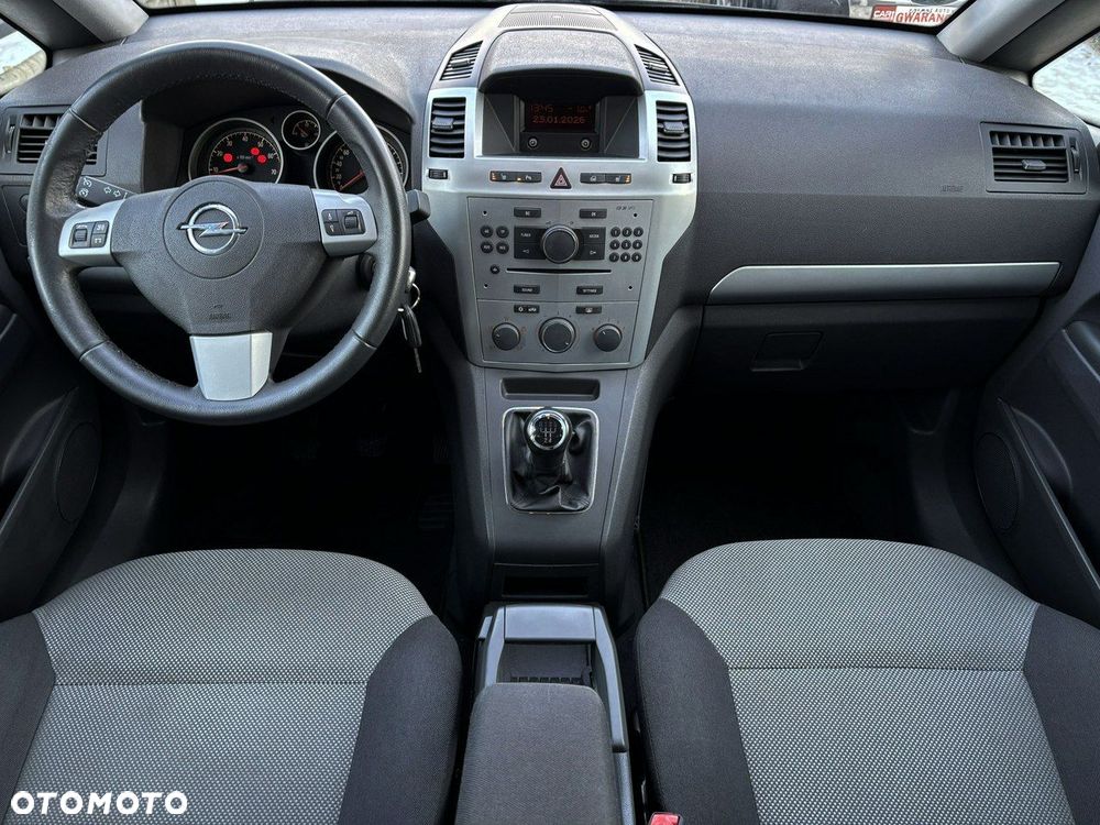 Opel Zafira 1.8 Family Plus - 26
