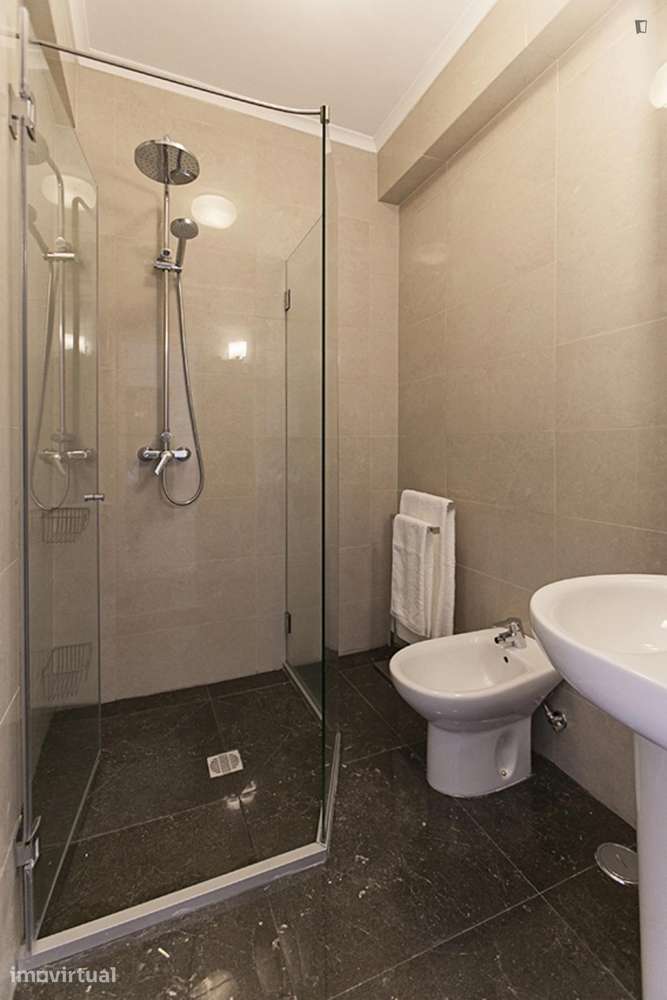 Quarto - localizado em Lumiar Lisbon - Grande imagem: 2/16