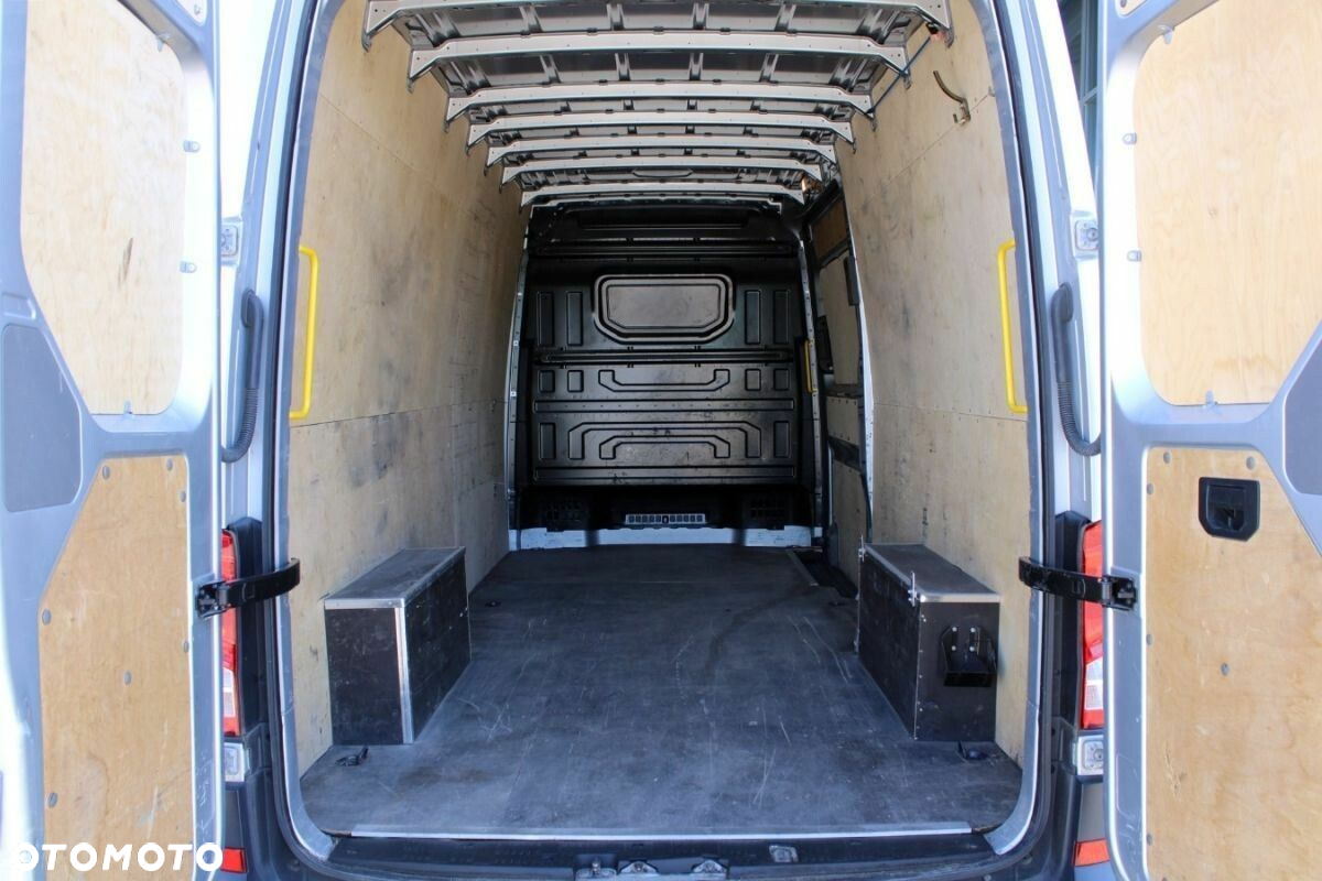 Volkswagen Crafter - 9