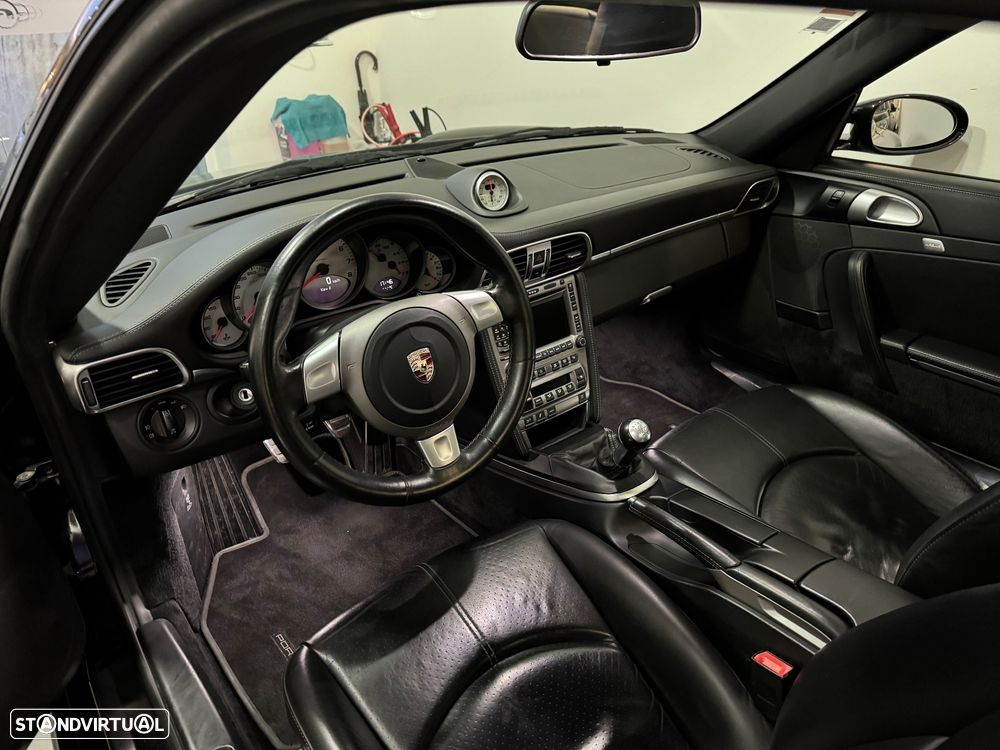 Porsche 911 (997) Carrera S - 31