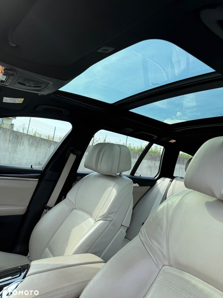 BMW Seria 5 530d xDrive Luxury Line - 17