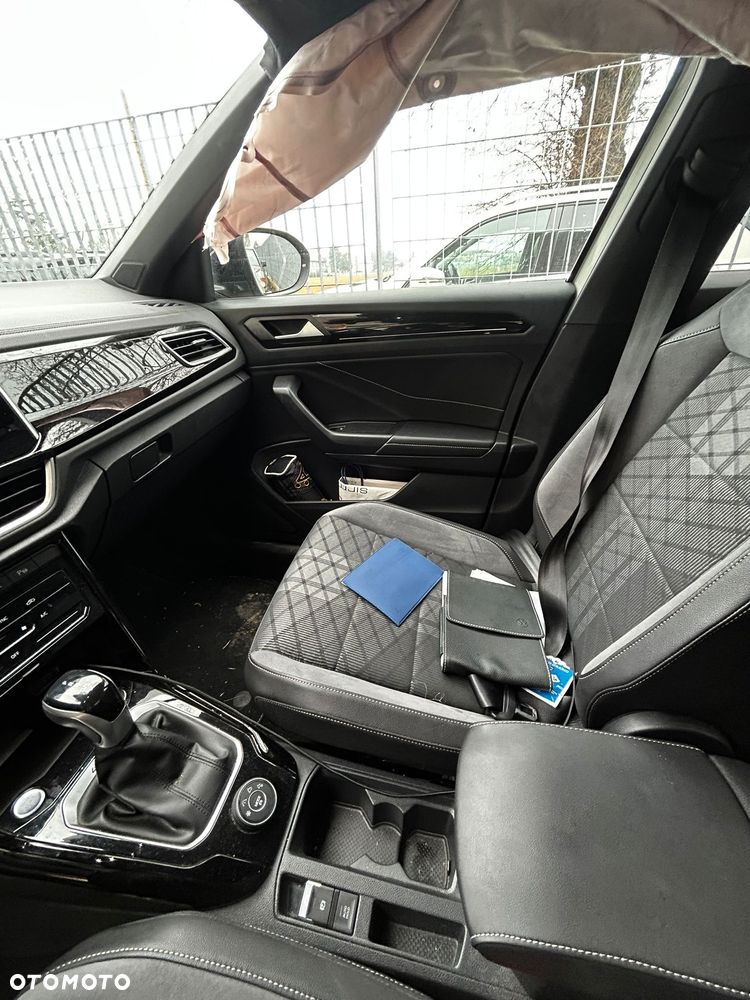 Volkswagen T-Roc 2.0 TDI SCR 4MOTION DSG R-Line - 17