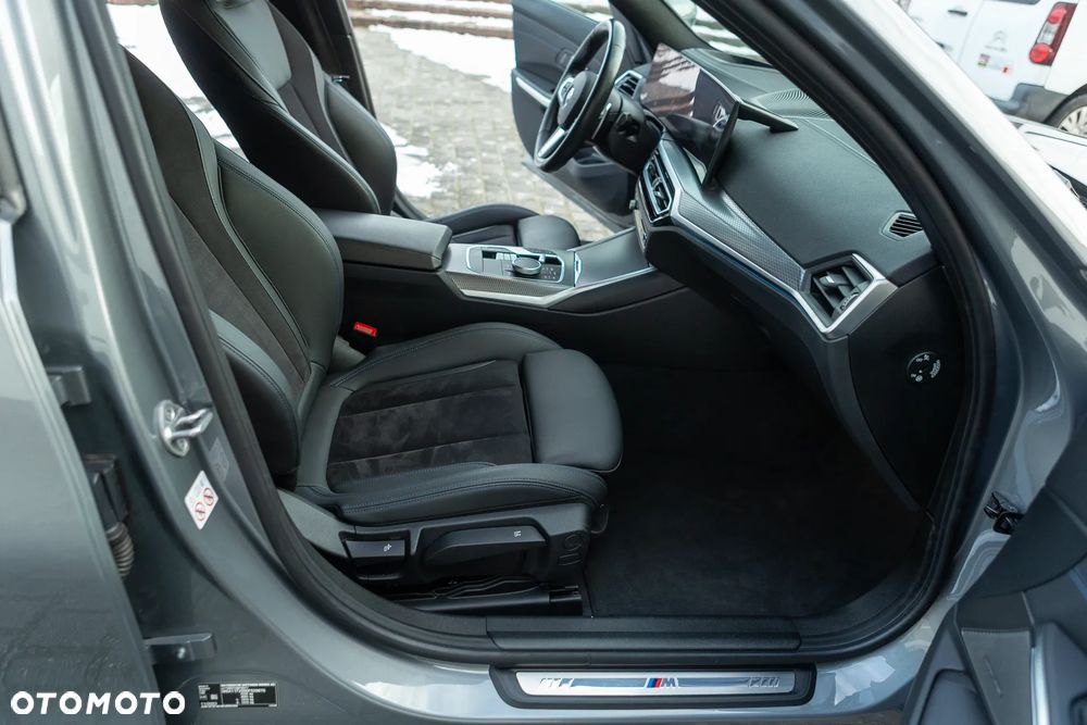 BMW Seria 3 318d Edition M Sport Shadow - 27