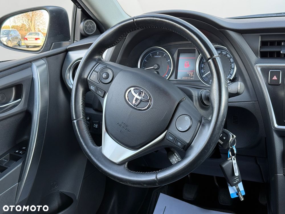 Toyota Auris 1.6 Life+ - 13