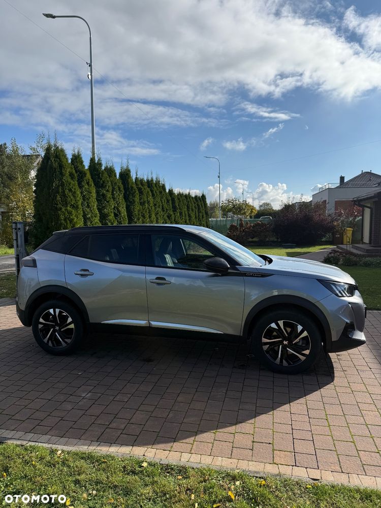 Peugeot 2008 1.2 PureTech GT Line S&S - 6