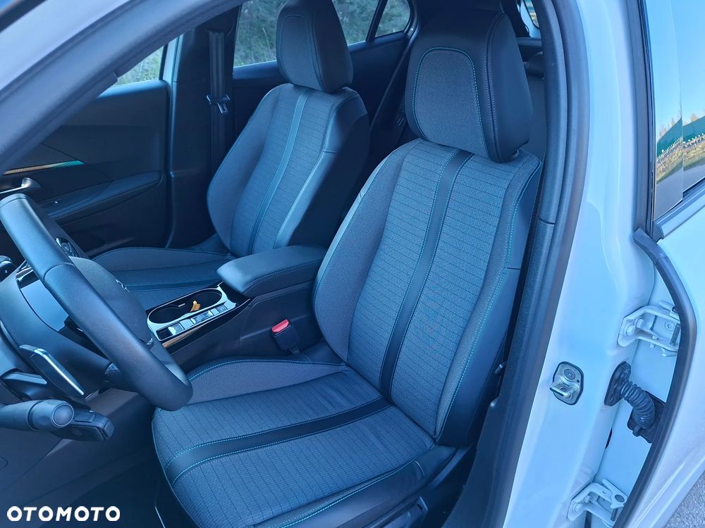 Peugeot 2008 1.2 PureTech Allure Pack S&S EAT8 - 28