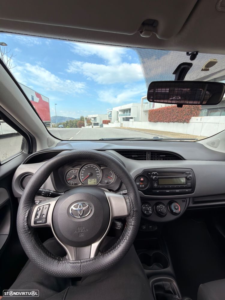 Toyota Toyota Yaris 1.4 D-4D 90cv - 9